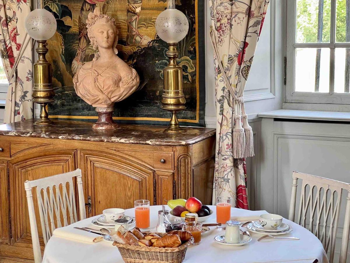 Pontgouin Chateau De La Riviere Bed & Breakfast エクステリア 写真